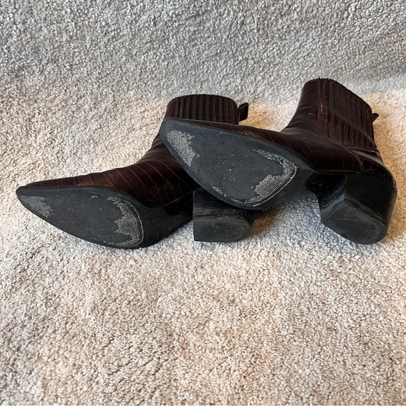 Deep Purple Faux Snakeskin Zara Boots size 8 - Picture 6 of 11